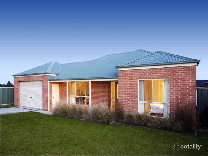 54 Morison St, Maffra, VIC 3860