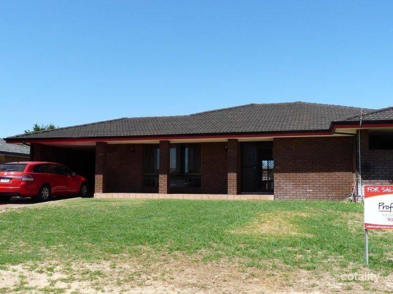 22 Magnolia Cres, Castletown, WA 6450