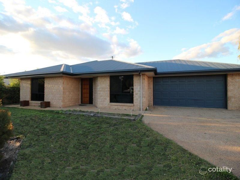 11 Chandon Ct, Emerald, QLD 4720