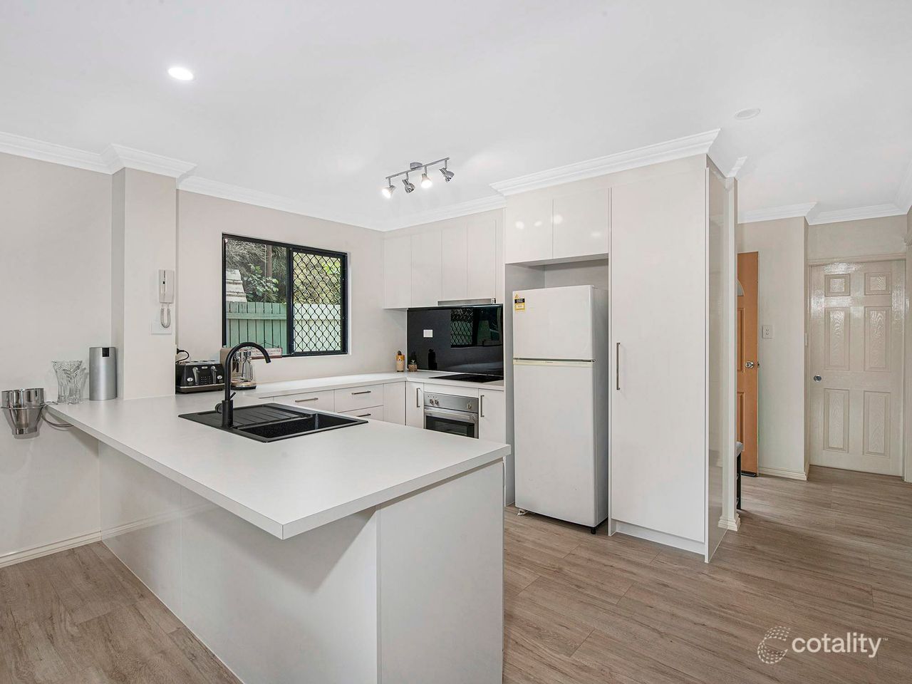 8/108 Richmond Rd, Morningside, QLD 4170