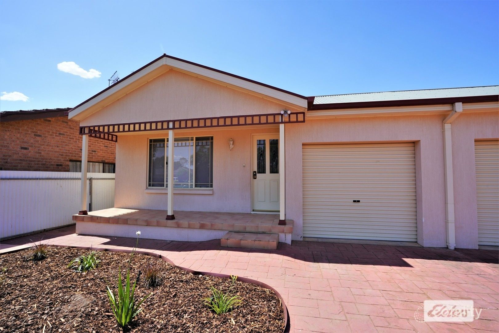 23b Elder Rd, Griffith, NSW 2680