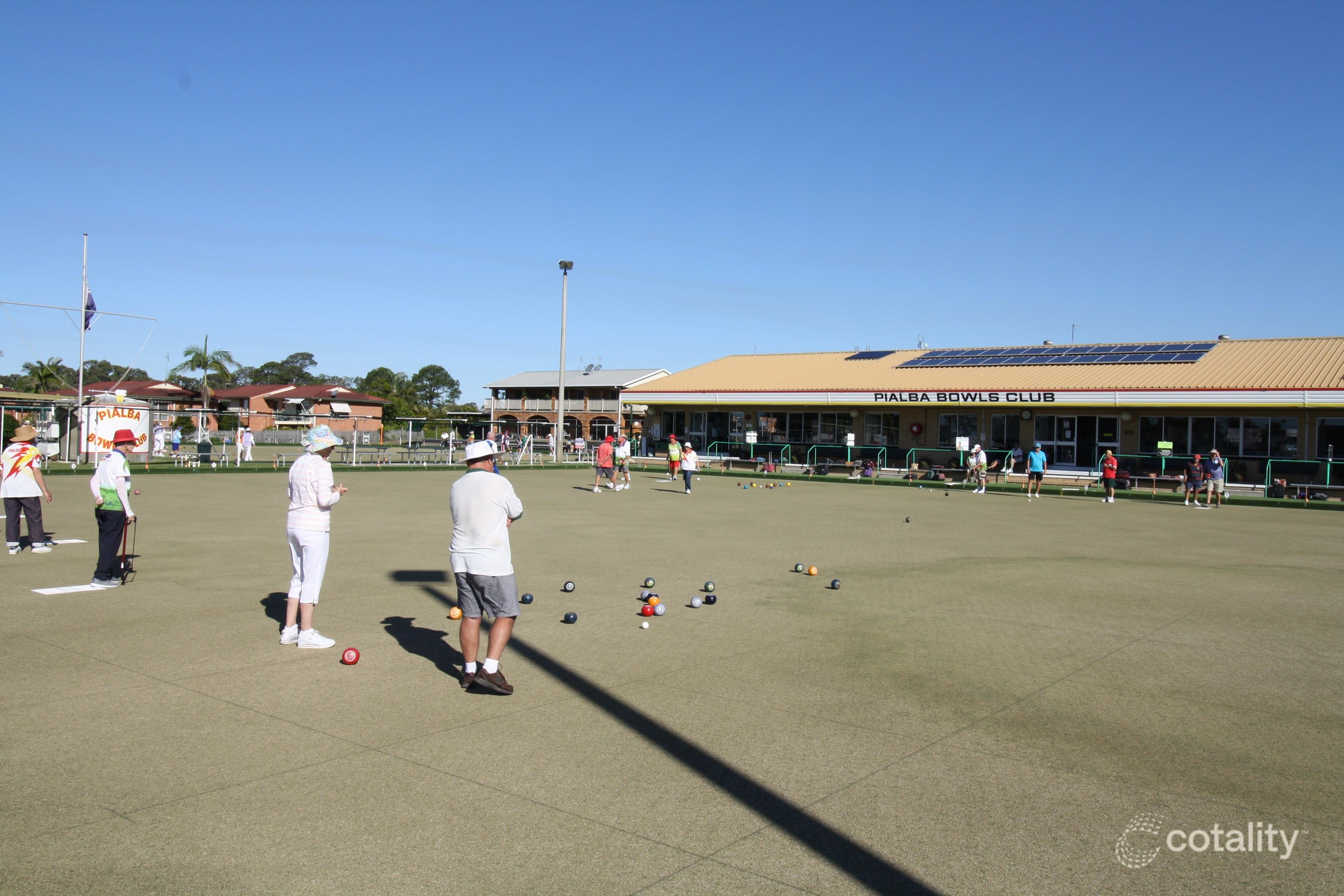 12/12 Denmans Camp Rd, Torquay, QLD 4655