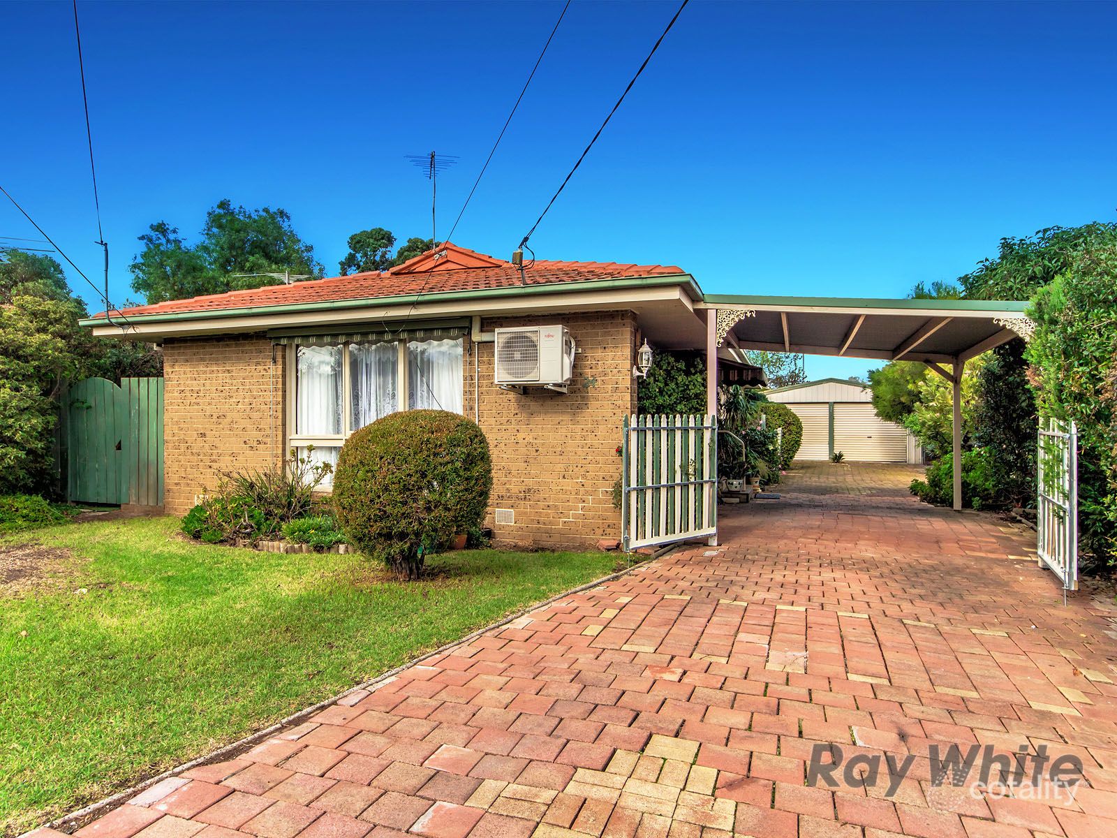 24 Wintersun Dr, Albanvale, VIC 3021