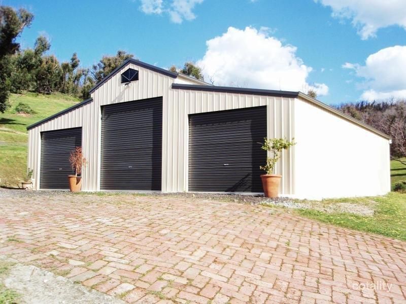 125 Old Kinglake Rd, Steels Creek, VIC 3775