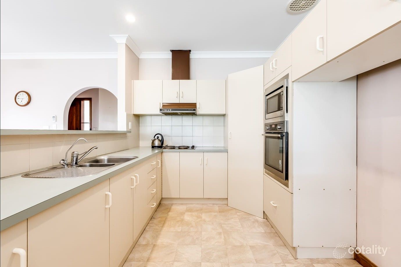 18 Labrina Ave, Prospect, SA 5082