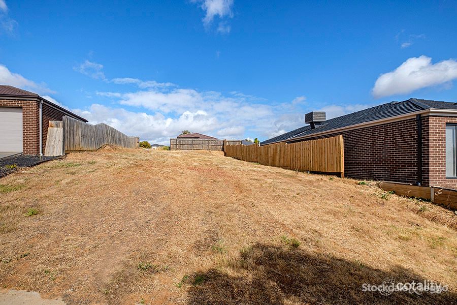 64 Burbidge Dr, Bacchus Marsh, VIC 3340