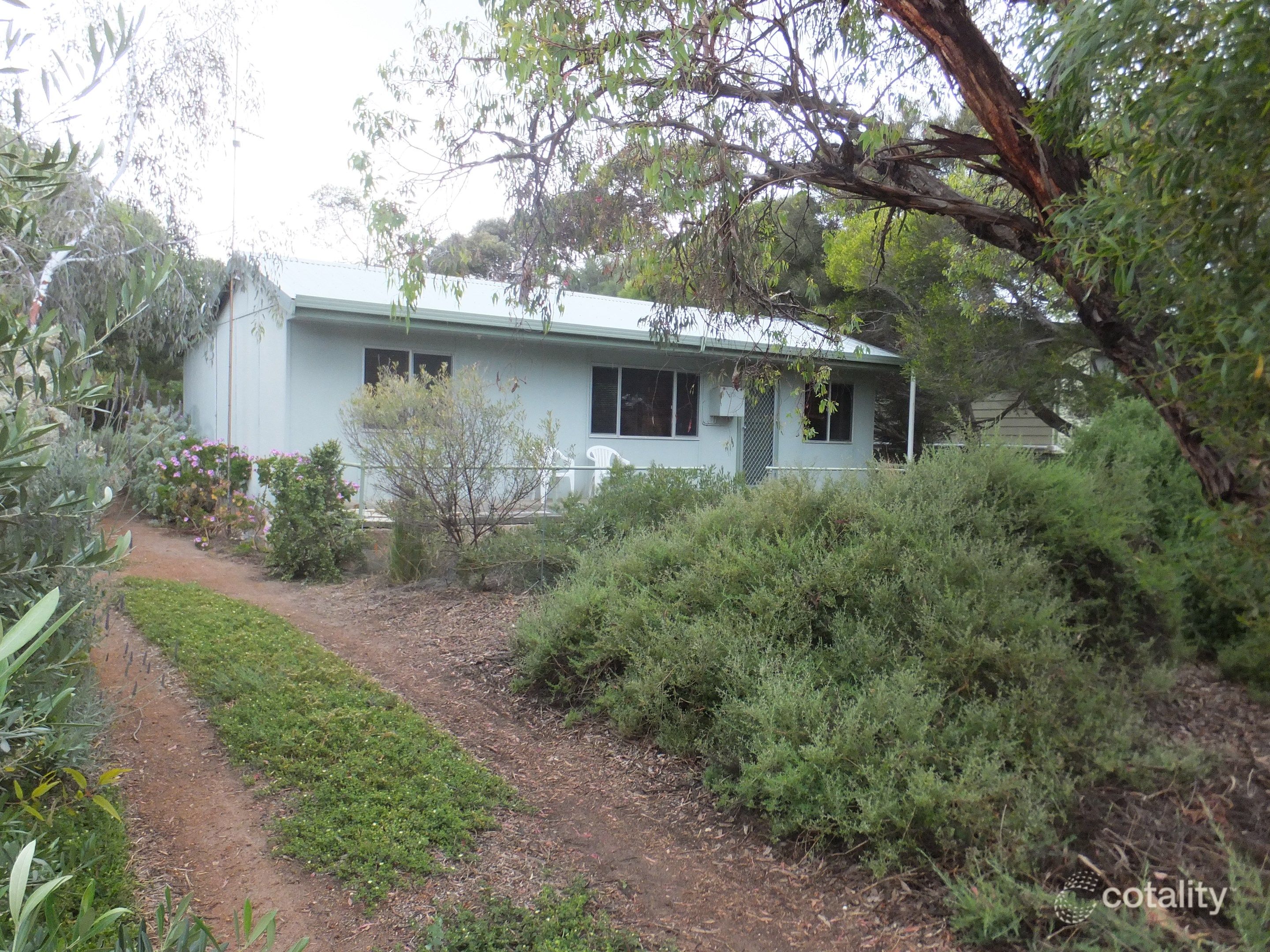 10 Douglas St, Hopetoun, WA 6348