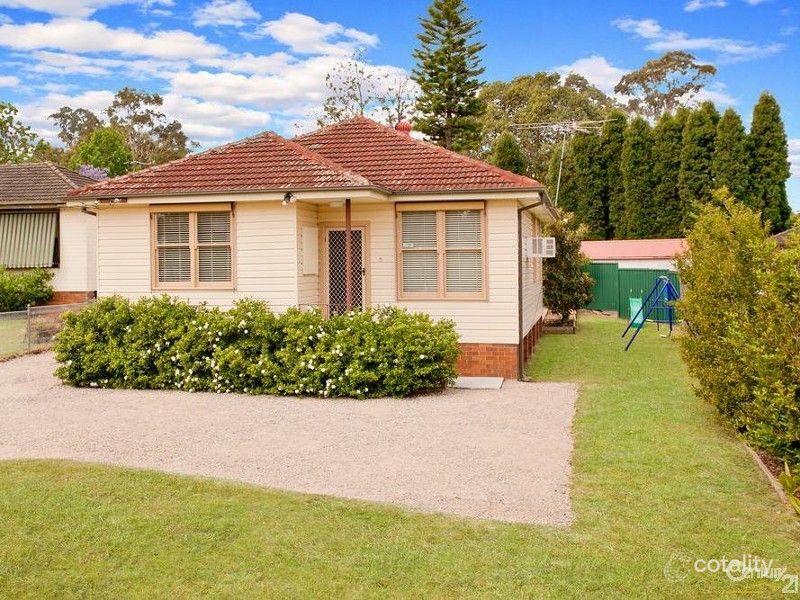 2 Radley Rd, Seven Hills, NSW 2147