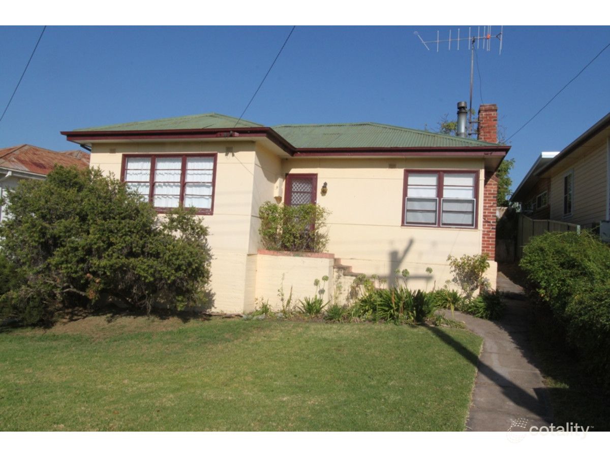 9 Tremain Ave, West Bathurst, NSW 2795