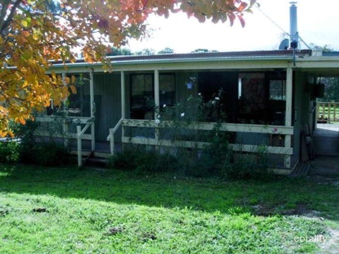30 Crichton St, Avenel, VIC 3664