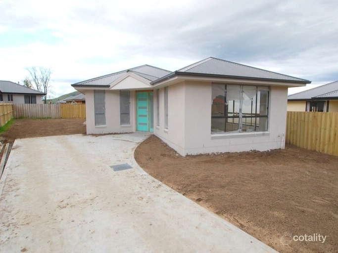 4 Henry Pl, Brighton, TAS 7030