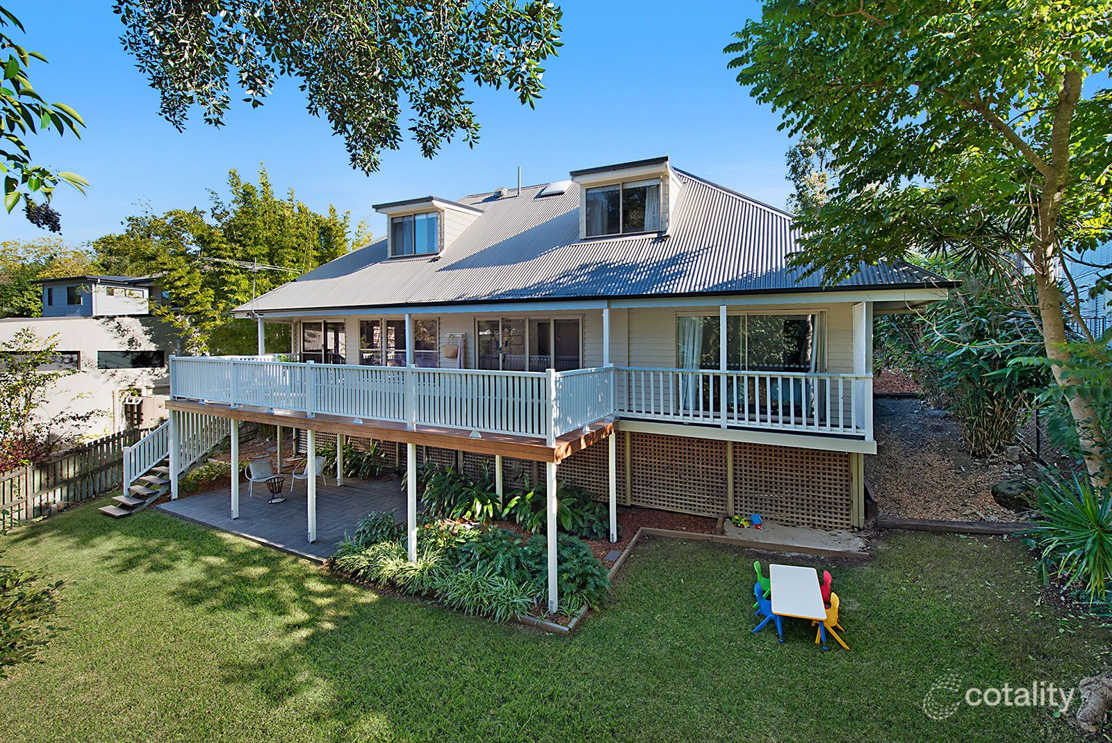 57 Chapel Hill Rd, Chapel Hill, QLD 4069