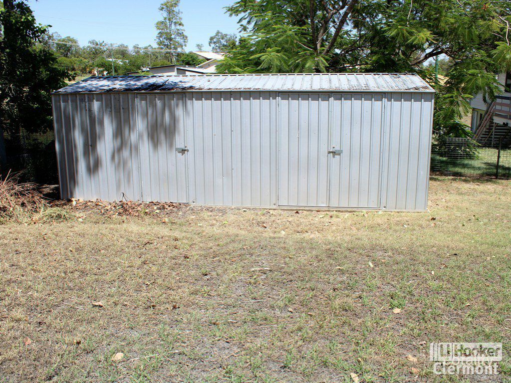 27 Blair St, Clermont, QLD 4721