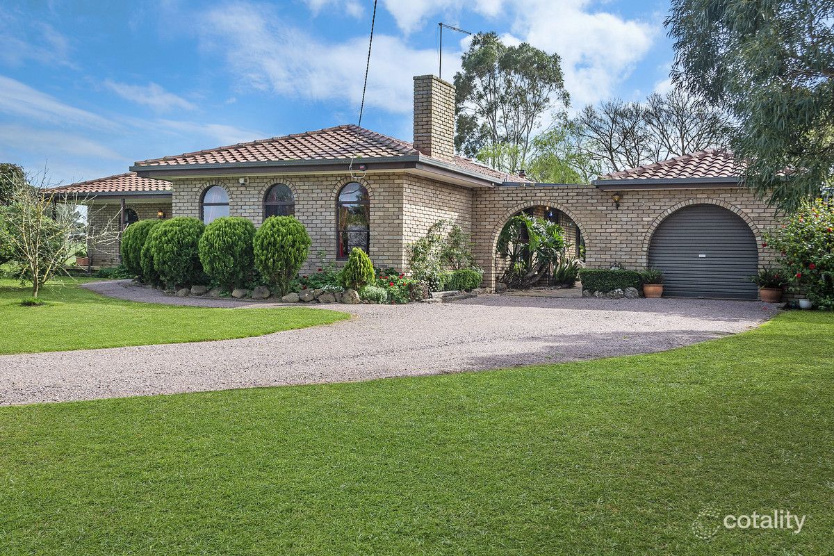 84 Mill St, Mortlake, VIC 3272