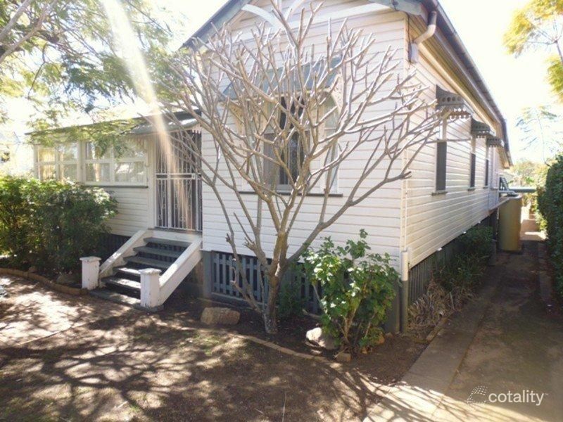 49 Liverpool Rd, Clayfield, QLD 4011
