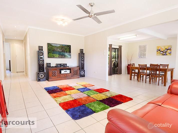 27 Bursaria St, Everton Hills, QLD 4053