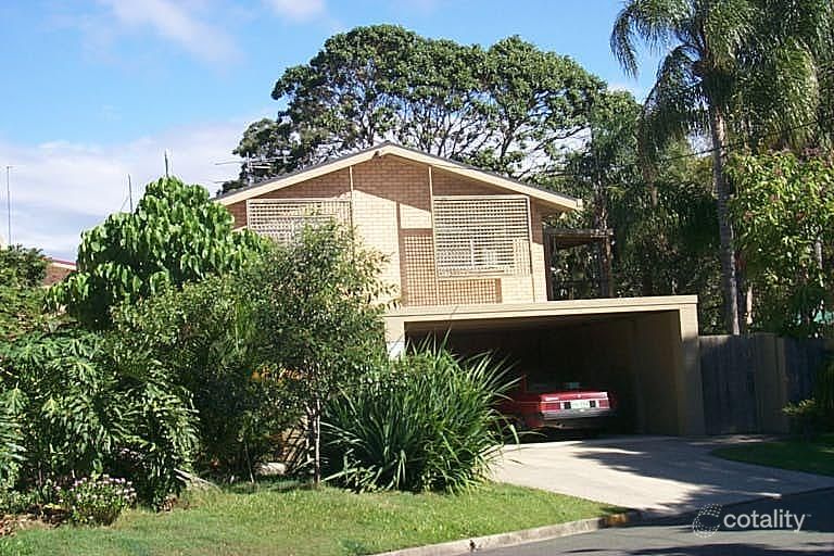 70 Walton St, Southport, QLD 4215