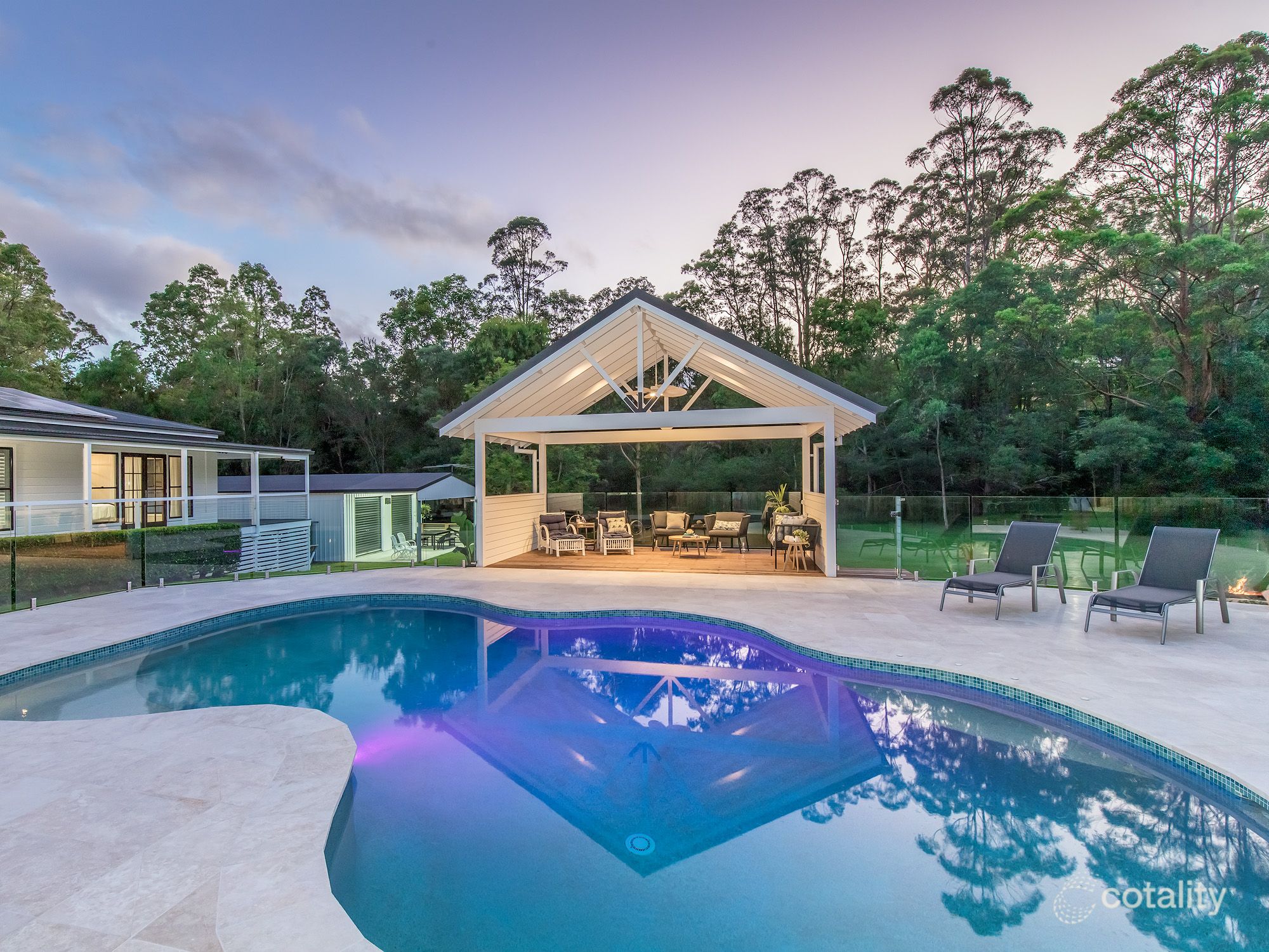 4 Hersden Ct, Bonogin, QLD 4213