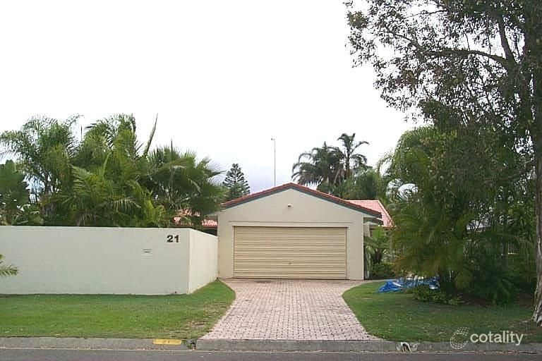 21 Barrier Reef Dr, Mermaid Waters, QLD 4218