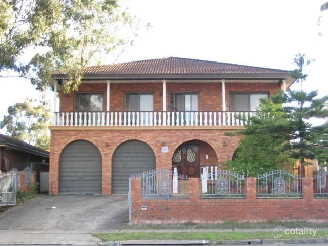 13 Blacksmith St, Greenfield Park, NSW 2176
