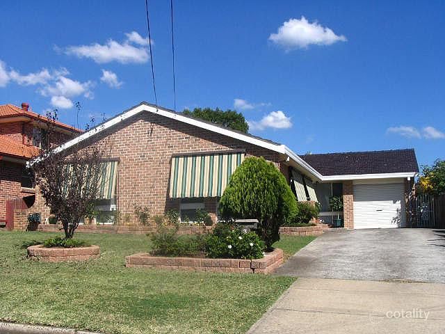 3 Russell St, Greenacre, NSW 2190