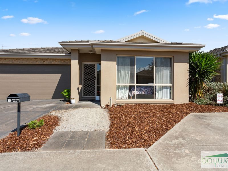 35 James Hird Dr, Hastings, VIC 3915