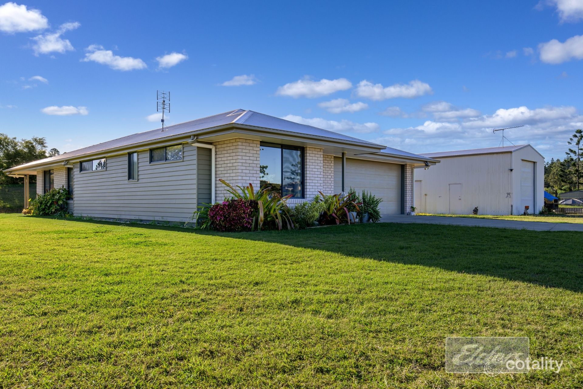18 Billman Ct, Chatsworth, QLD 4570