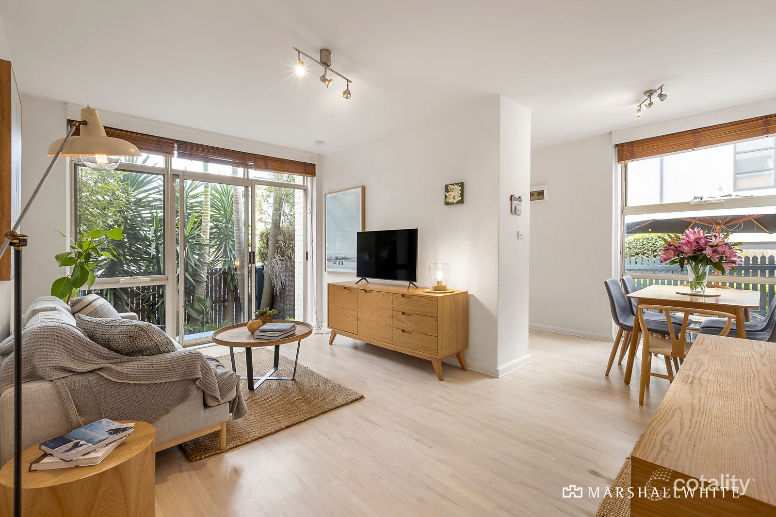 2/82 Westbury St, Balaclava, VIC 3183