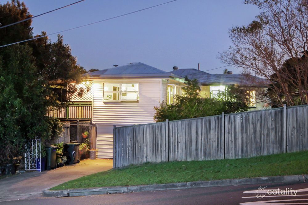 93 Trouts Rd, Everton Park, QLD 4053