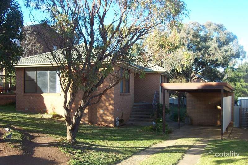 19 Watson St, Young, NSW 2594