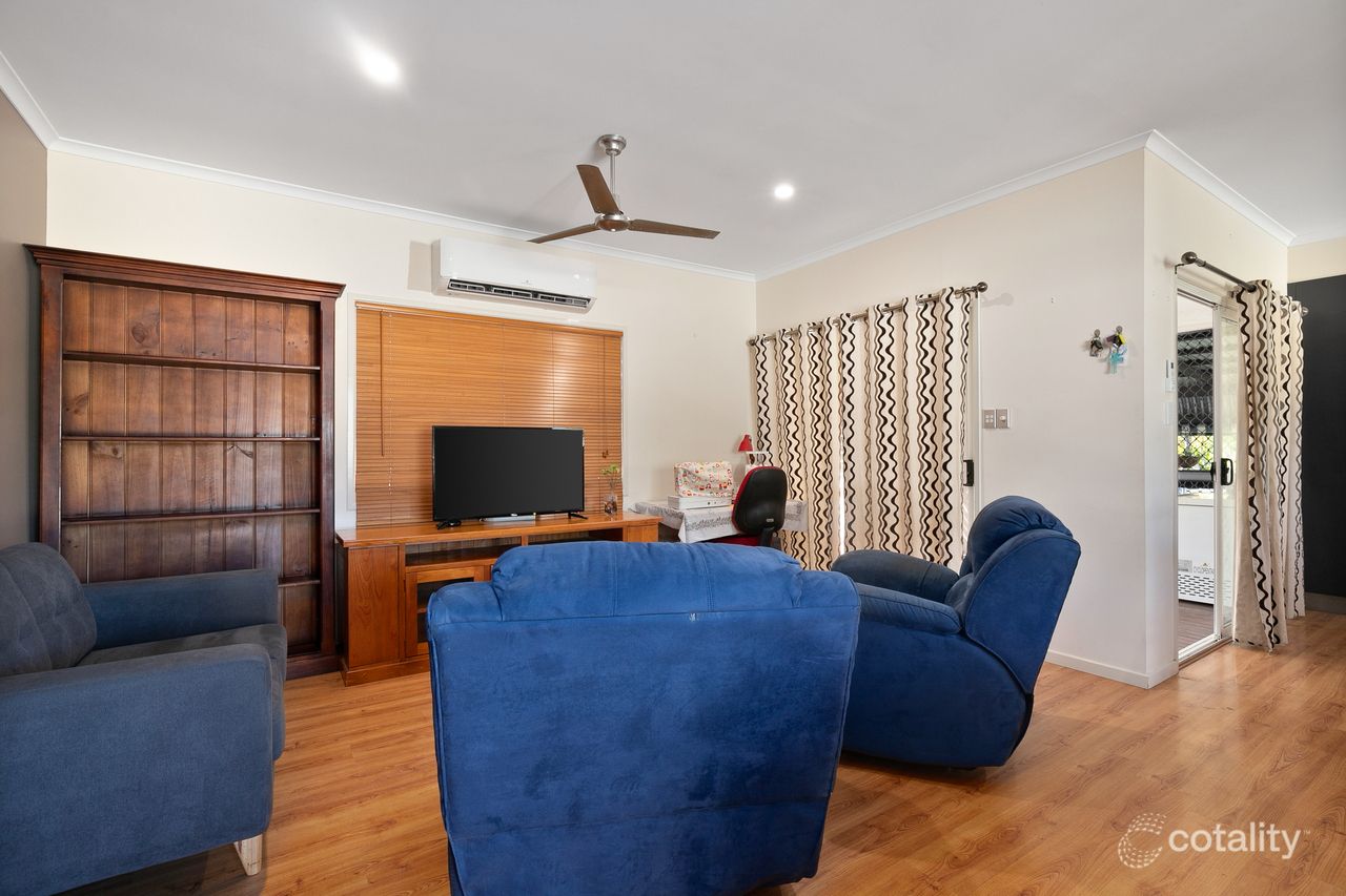 8 Barry St, Emerald, QLD 4720