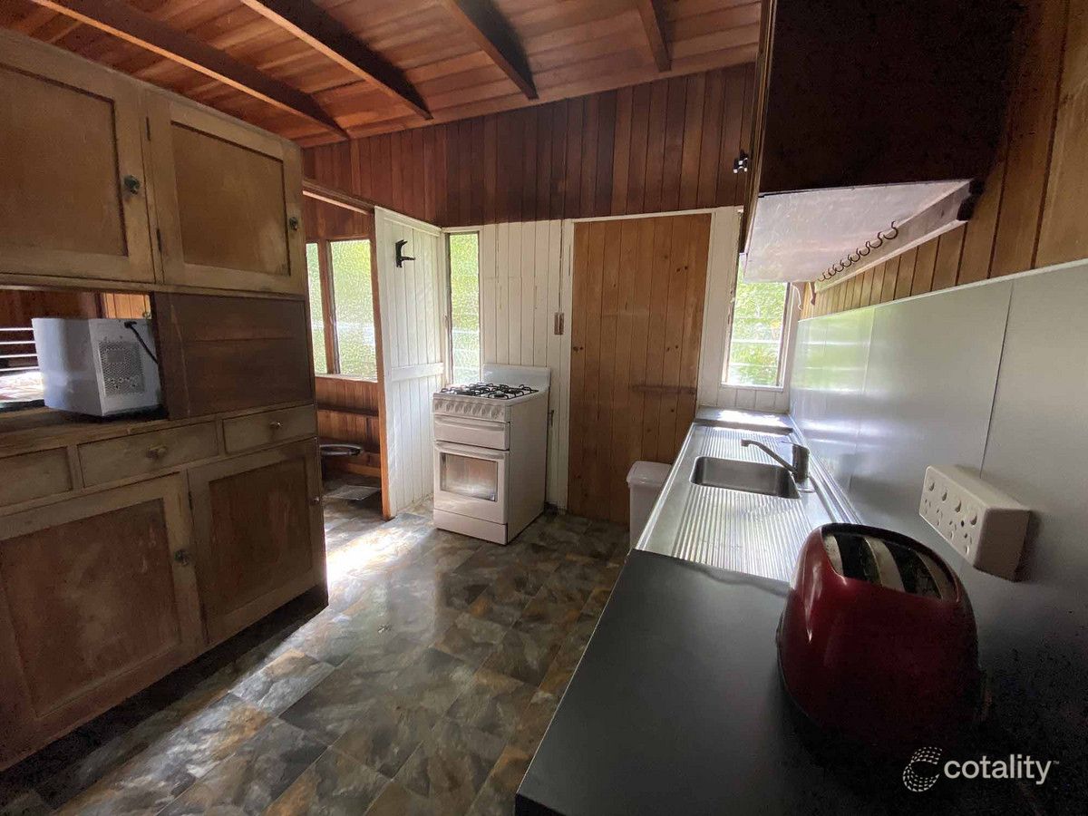 99 Sir Fred Schonell Dr, St Lucia, QLD 4067