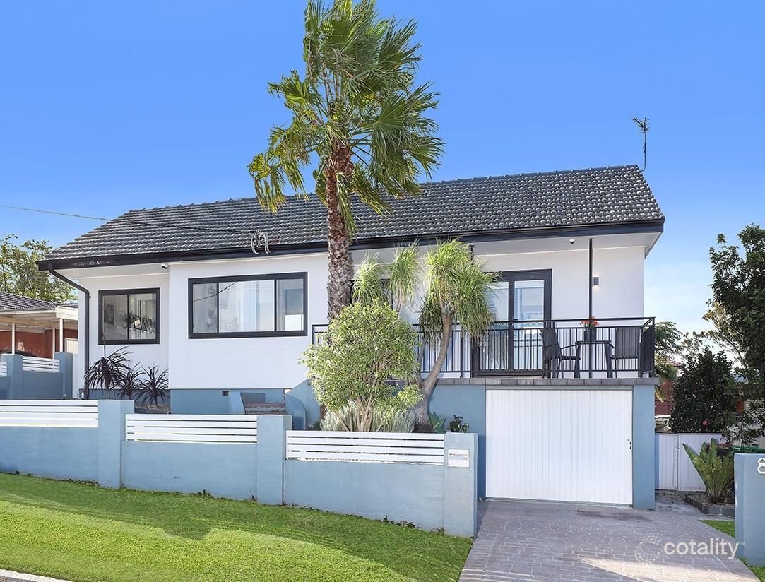 8 Pine Cres, Coniston, NSW 2500