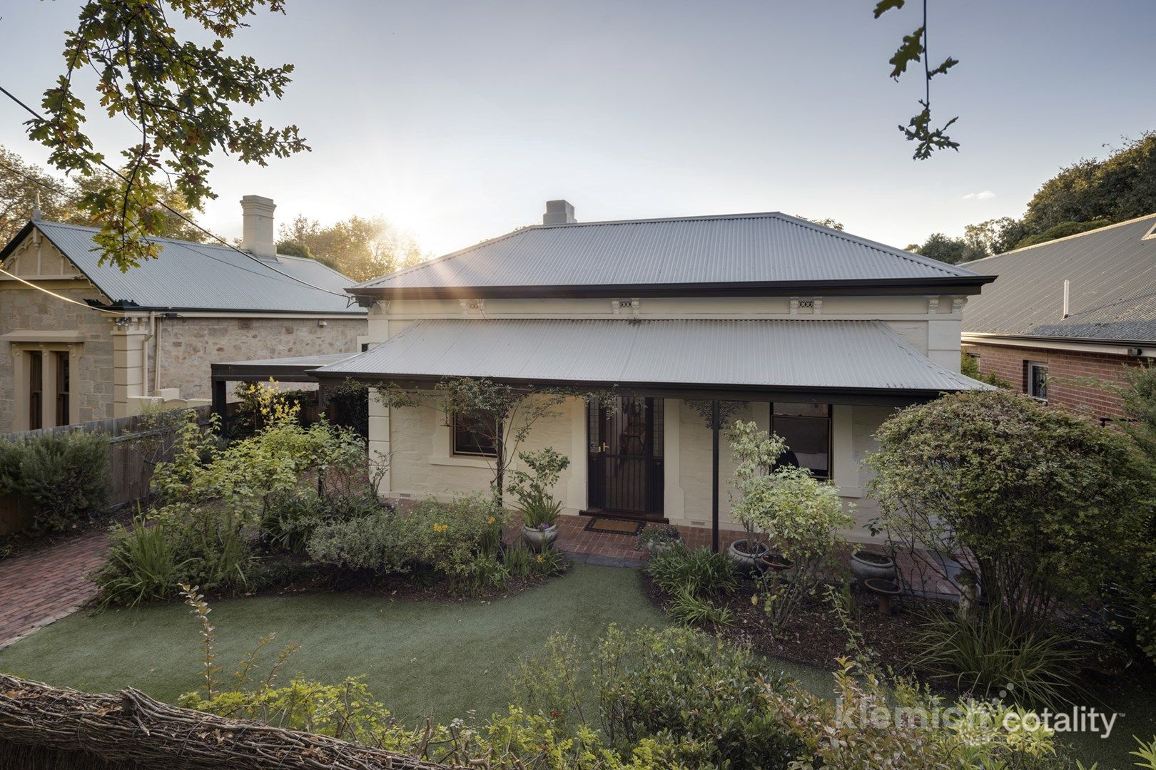 4 Magdalen St, College Park, SA 5069