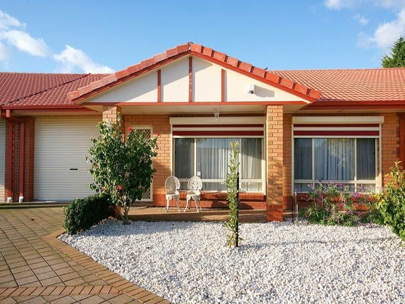 92 Sandison Rd, Hallett Cove, SA 5158