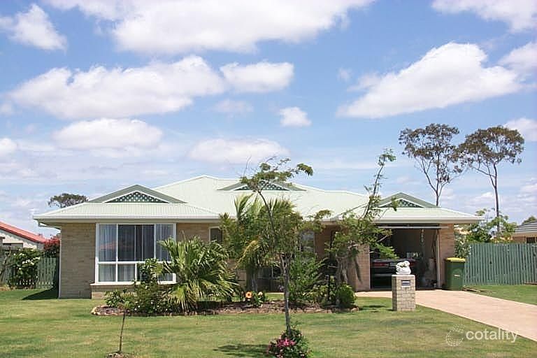 5 Magpie Ct, Eli Waters, QLD 4655