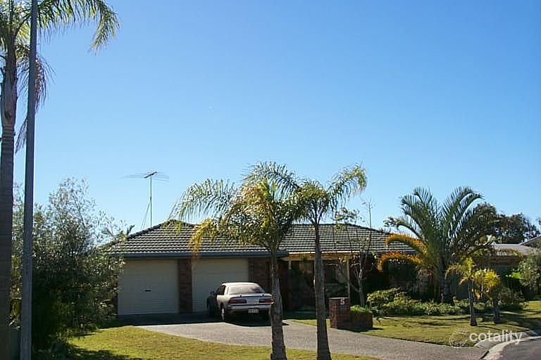 5 Royal Cl, Wurtulla, QLD 4575