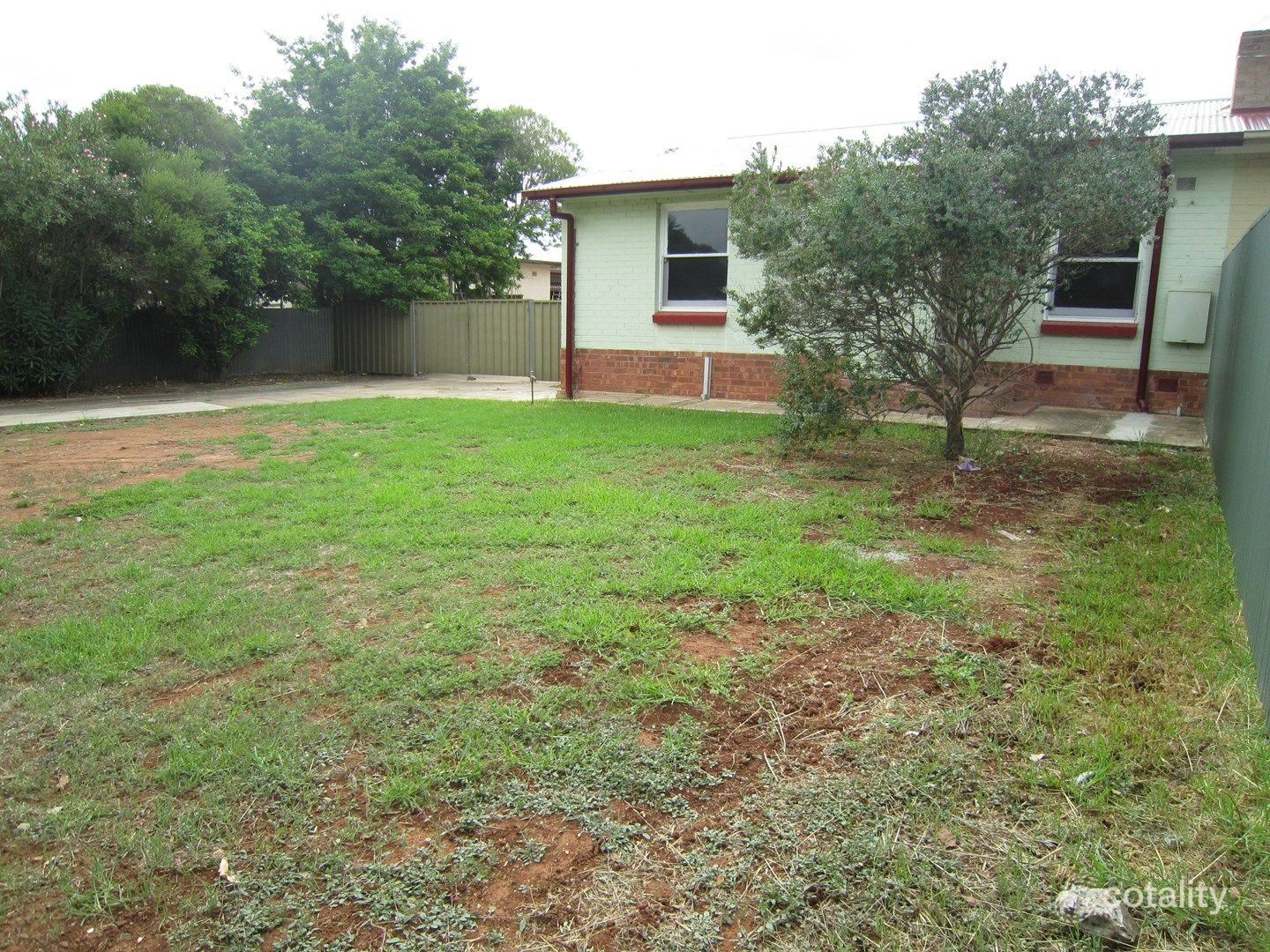43 Knowles Rd, Elizabeth Vale, SA 5112