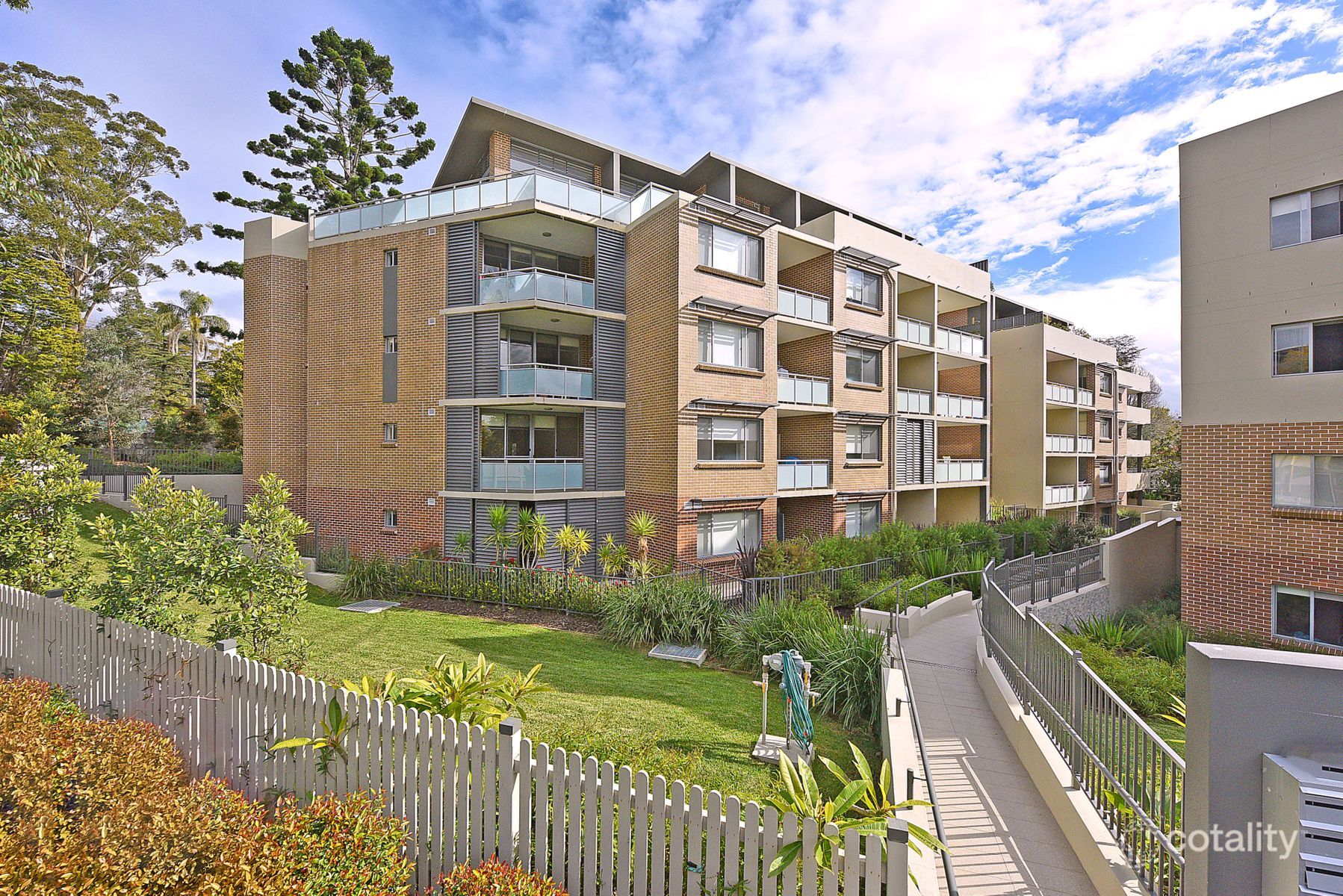 18/2-6 Warrangi St, Turramurra, NSW 2074
