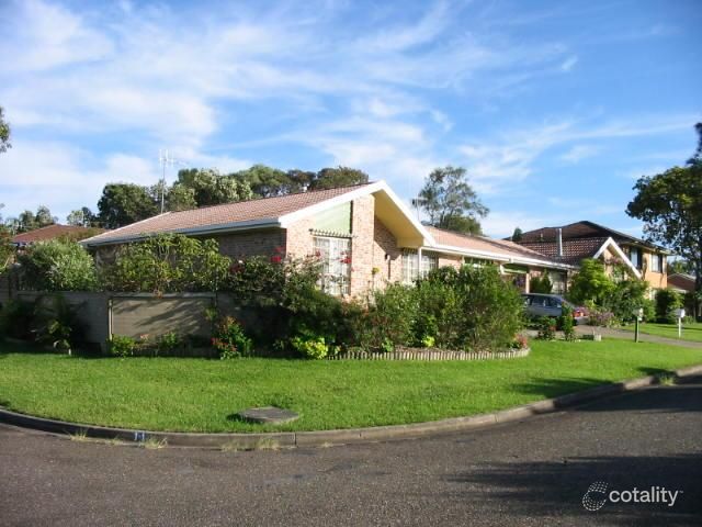 2/1 Paradise Cl, Old Bar, NSW 2430