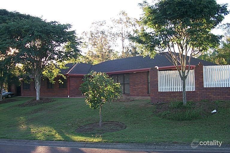 8 Omeo Gr, Karana Downs, QLD 4306