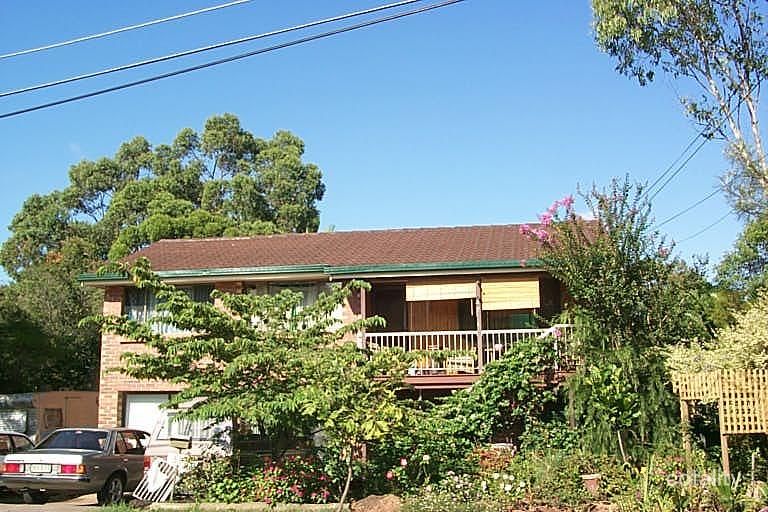 33 Lenore Cres, Springwood, QLD 4127