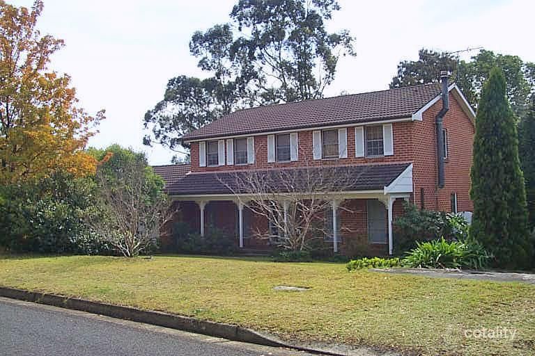 33 Lockhart Ave, Castle Hill, NSW 2154