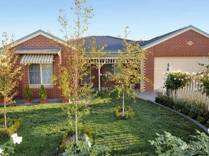24 Laguna Pl, Grovedale, VIC 3216