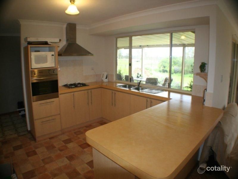 556 Leipold Rd, Oldbury, WA 6121