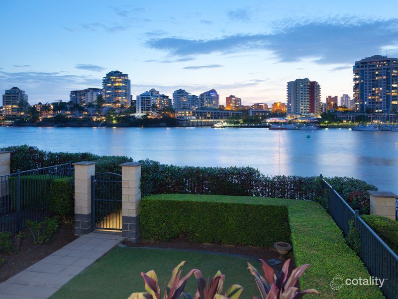 10/6 Merthyr Rd, New Farm, QLD 4005