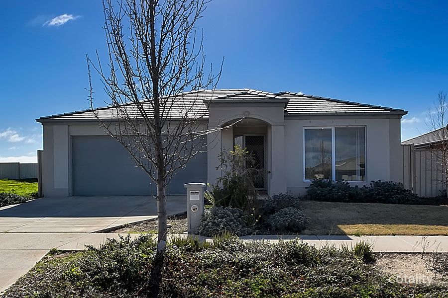 3 Riverina Bvd, Brookfield, VIC 3338