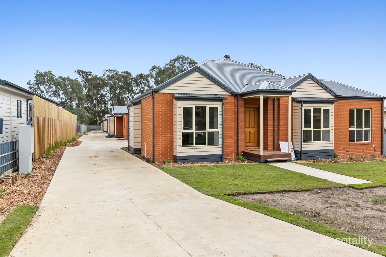 2/24 Melbourne Rd, Yea, VIC 3717