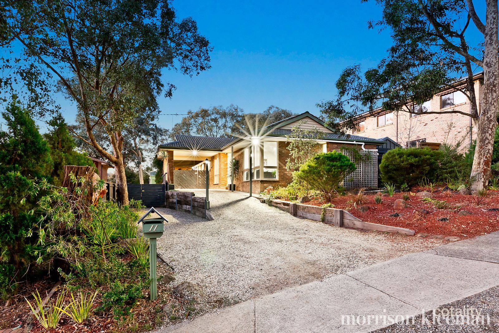 11 Wayland Ct, Diamond Creek, VIC 3089