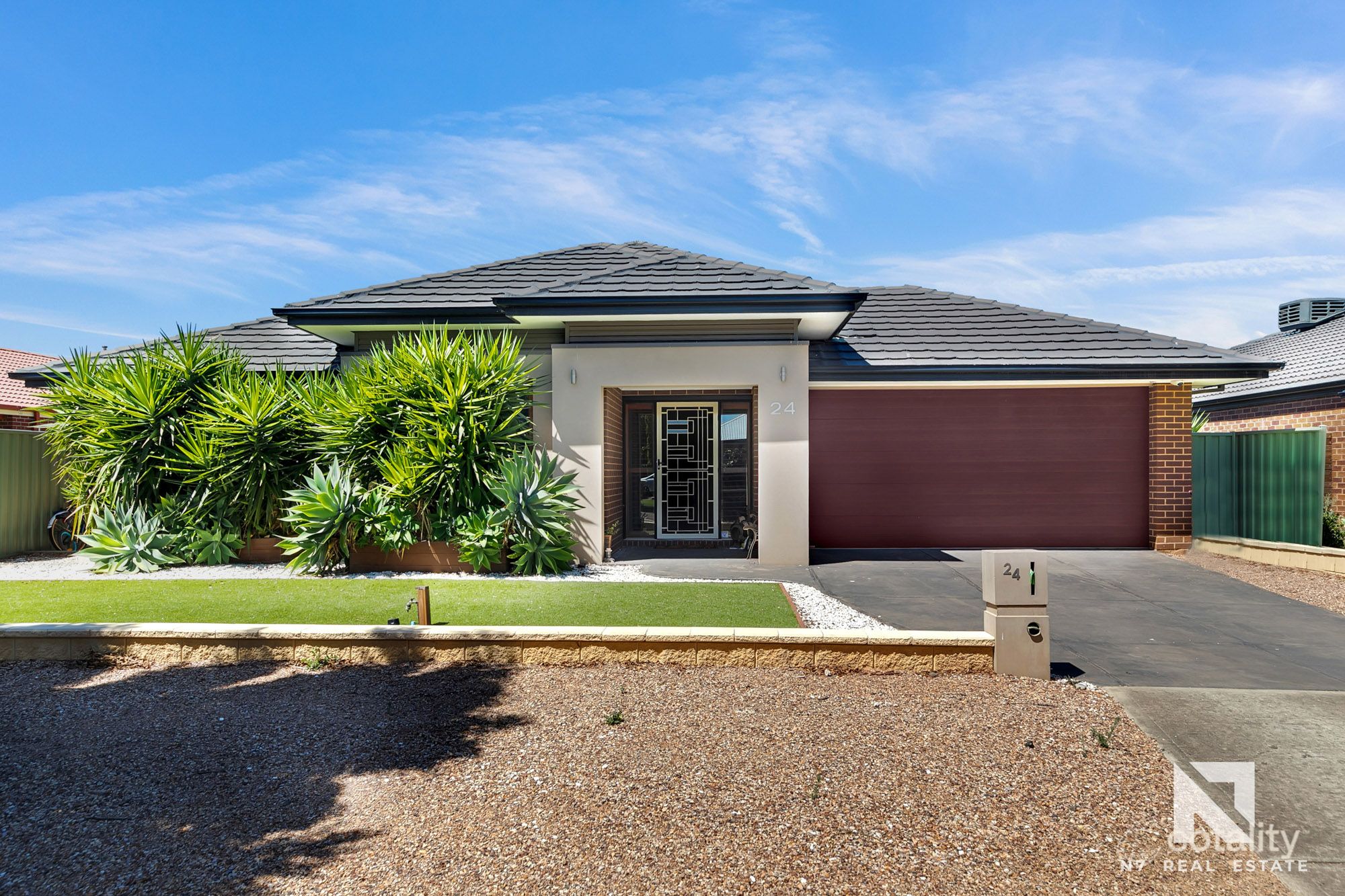 24 Kunuka Cct, Caroline Springs, VIC 3023